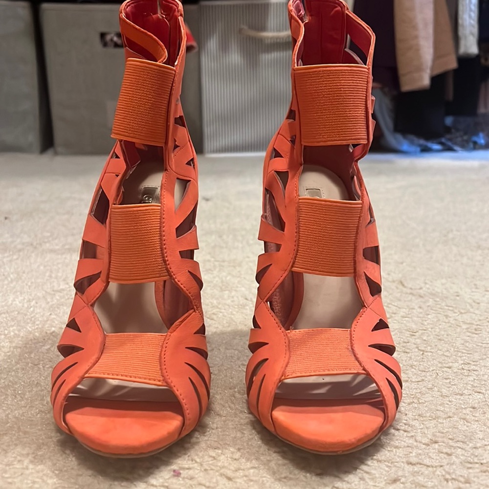 GUESS high heel sandal 👠 Perfect for spring/summer